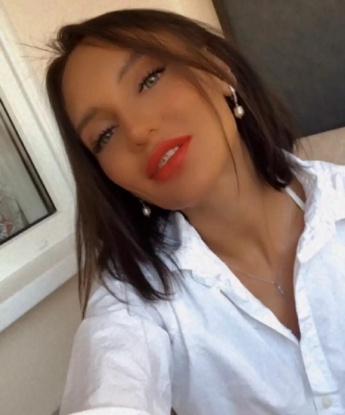 Живу в Москве, и готова исполнить все твои самые сокровенные фантазии. 👠 У меня есть широкий спектр услуг: классический секс, оральный секс, глубокий минет, эротический массаж и многое другое. 😏 Я всегда открыта для экспериментов и новых приключений. У меня есть фотографии, и мои клиенты всегда остаются довольны. 📸 Если ты ищешь незабываемое приключение в Москве, обращайся ко мне – я сделаю твои мечты реальностью! 💫 Христина